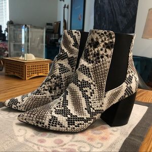 Black & White Cowboy Style Boots